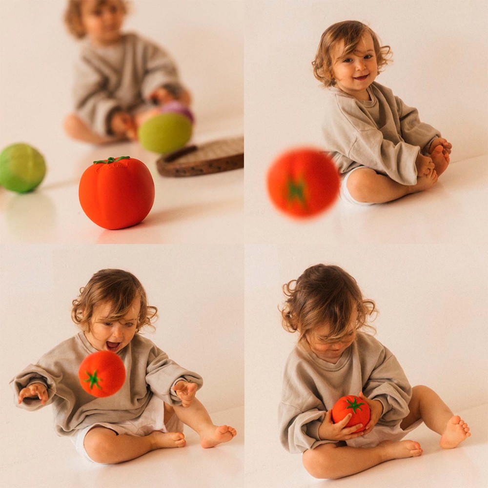 Pelota de bebé Tomate Oli&Carol-Happyideas.com